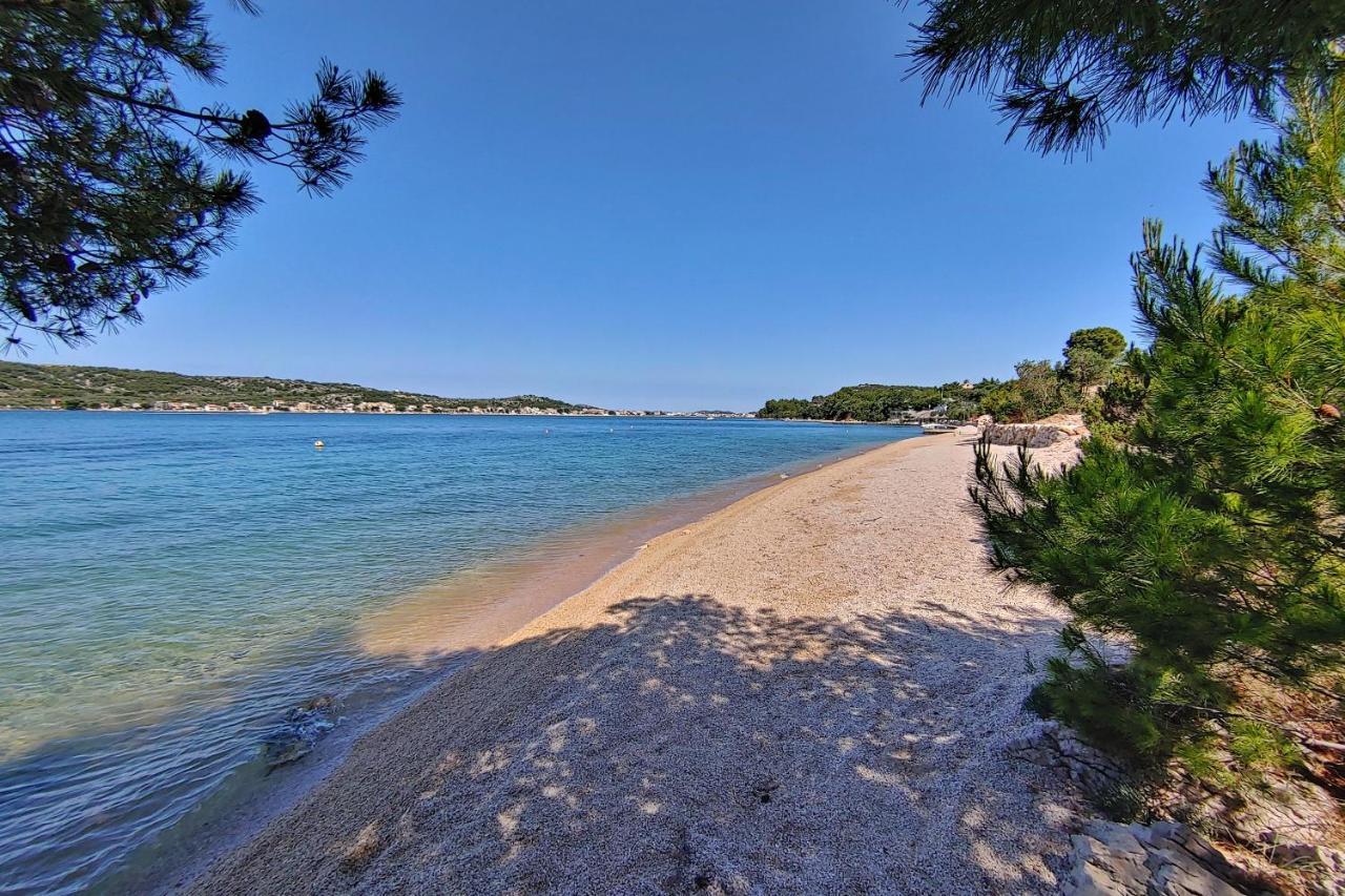Olivia Green Camping Hotel Tisno Exterior photo