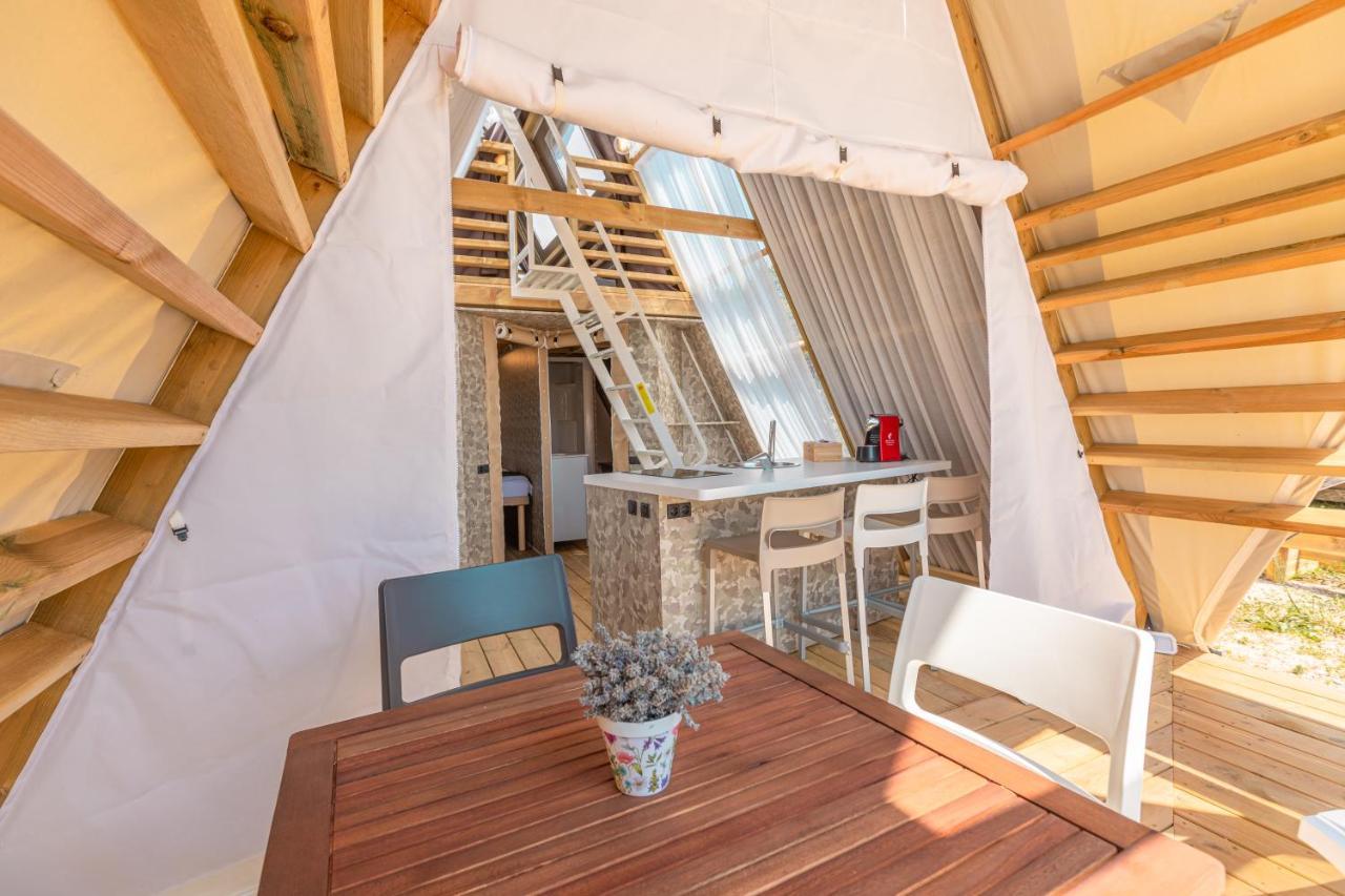 Olivia Green Camping Hotel Tisno Exterior photo